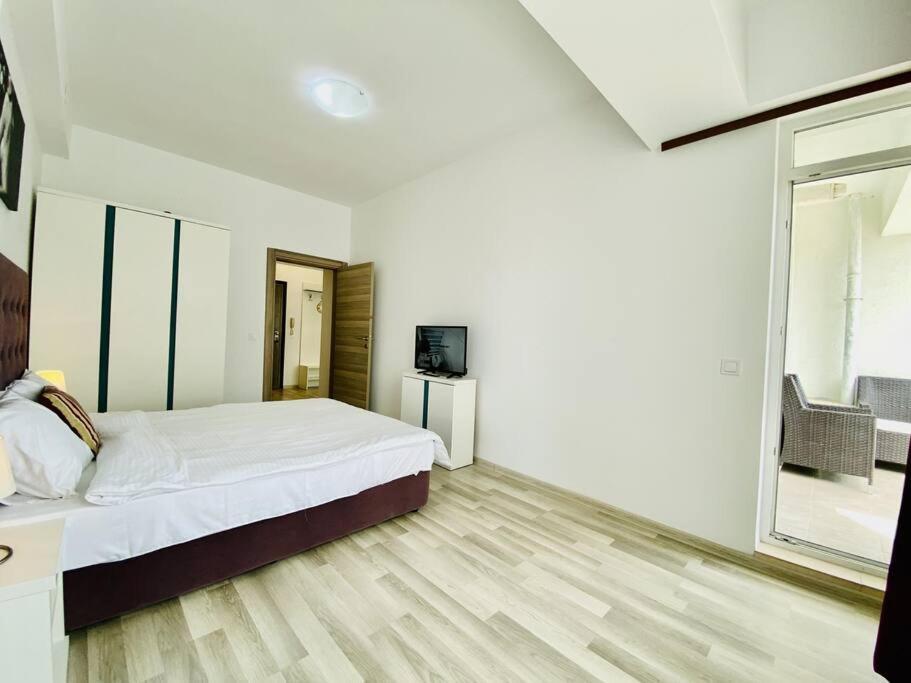 Summerluxe Mamaia Buitenkant foto